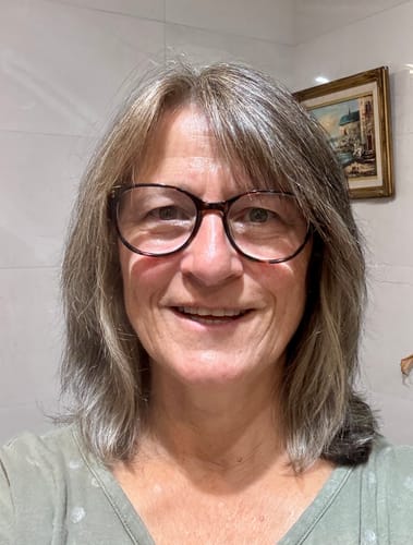 Customer photo review of Instant Dye Shampoo