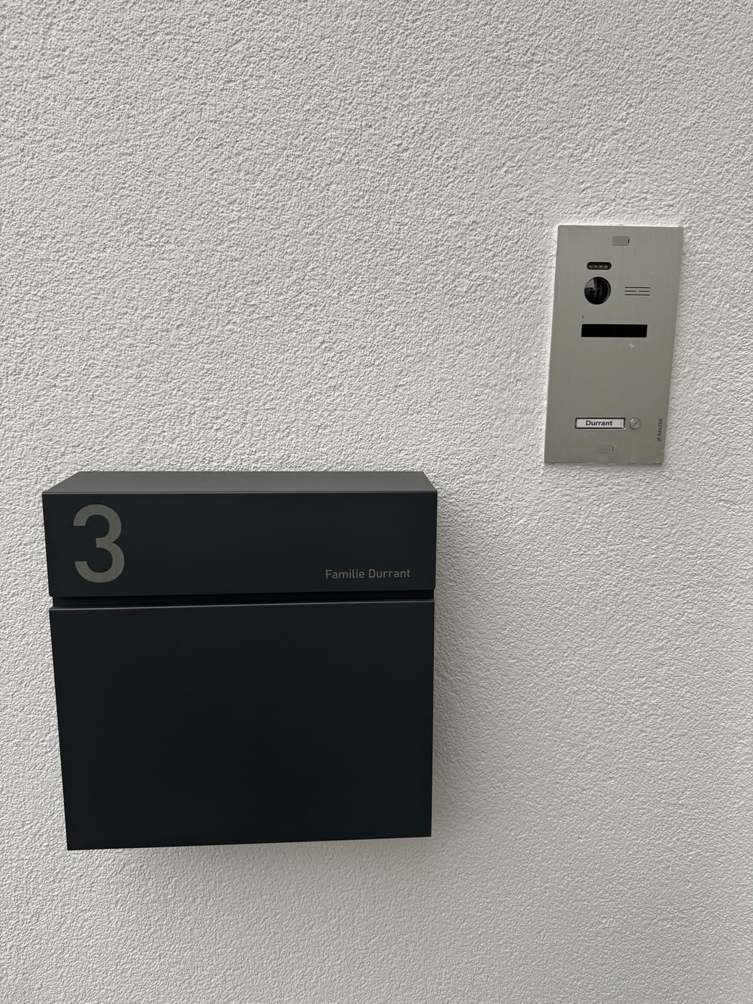 Customer photo review of Briefkasten Letterman 6 inkl. LED-Licht und GRATIS Gravur