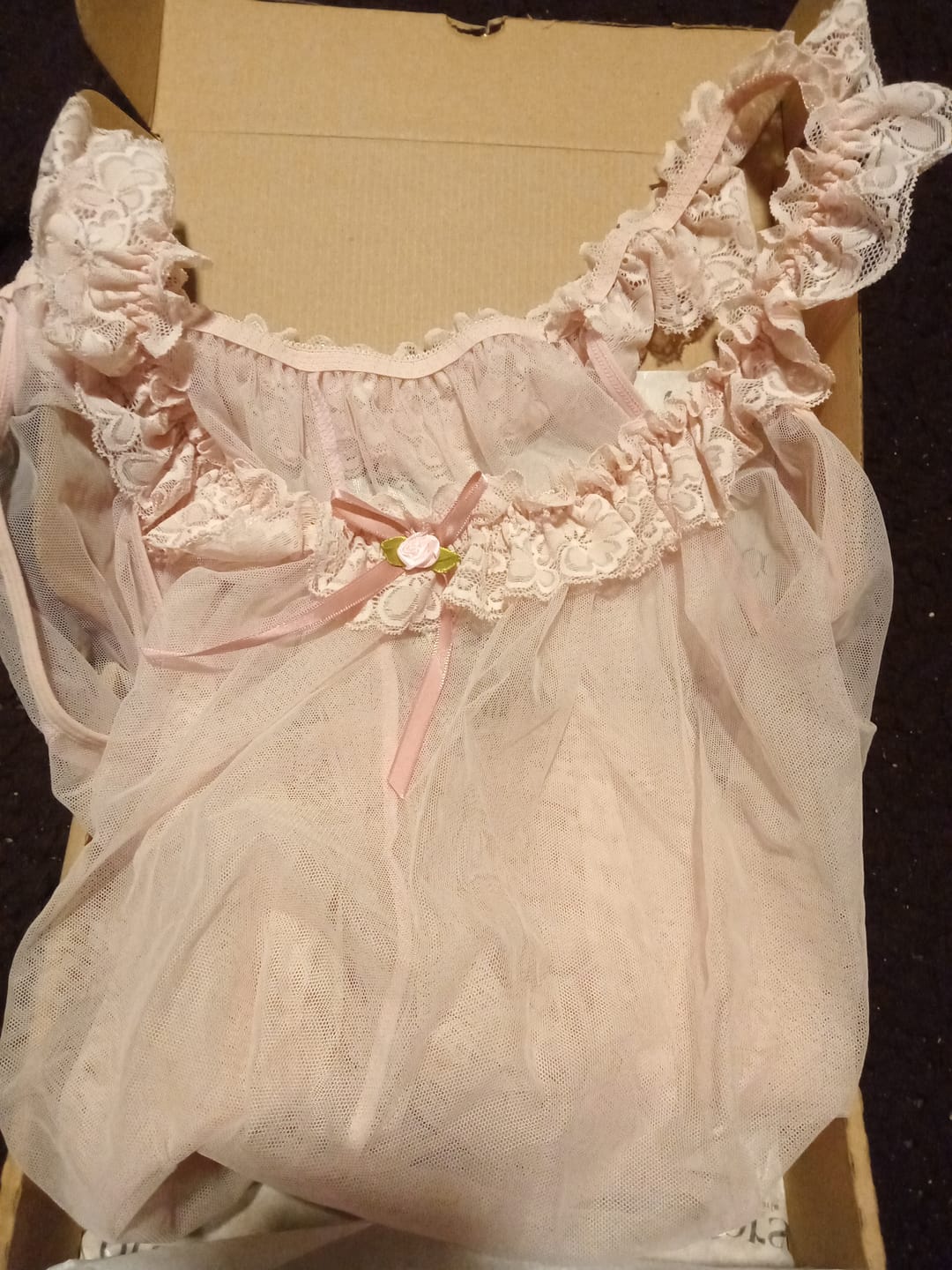 Customer photo review of Celeste Vestido Babydoll de Lencería Floral