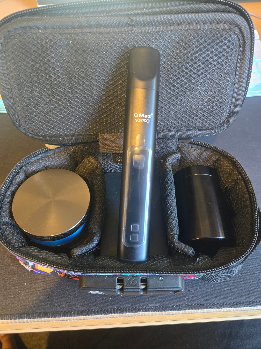 Customer photo review of Xvape Xmax V3 PRO Vaporizer
