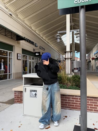 Customer photo review of Streetwear Clay-Dyed Distressed Curved-Cut Jeans