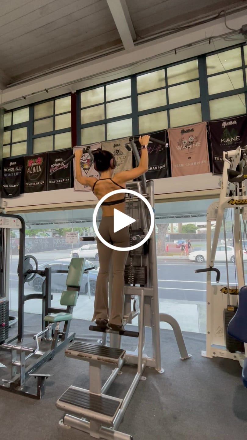 Customer video review of W285 - Elevate flare leggings