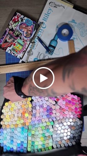 Customer video review of Ohuhu Honolulu 320 Colors Dual Tips Alcohol Art Markers (New Version)