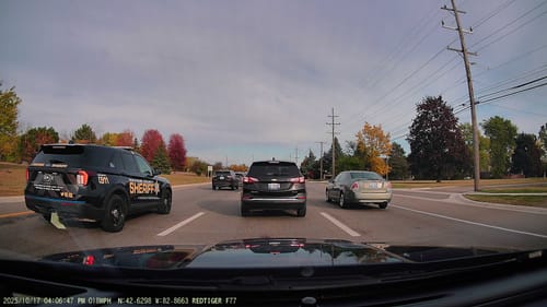 Customer photo review of F77 STARVIS 2 4K+4K Dual IMX678 Voice Control 5.8GHz High Speed WIFI Dash Cam