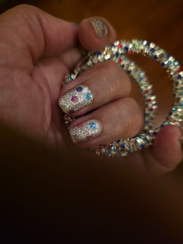 Customer photo review of Spot | Nail Polish Wraps
