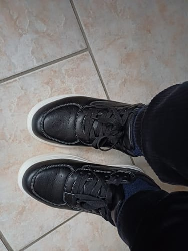 Customer photo review of ELEVATESHOES BLACK CLASSY