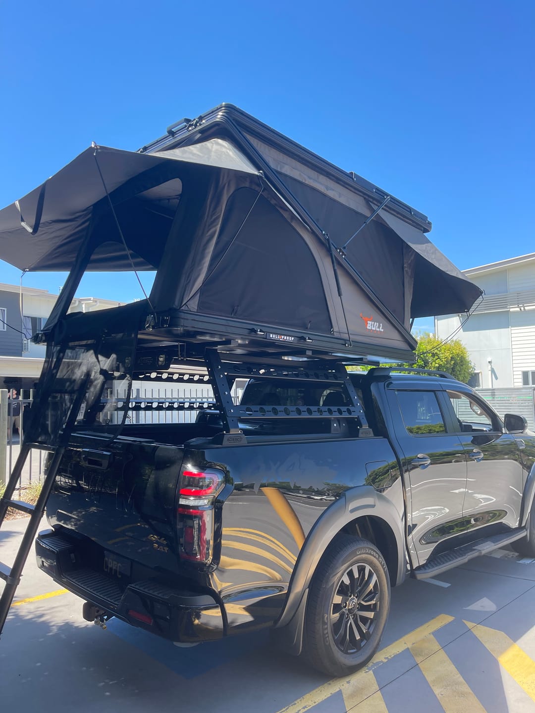 Customer photo review of Summit XLZ 1550 Rooftop Tent