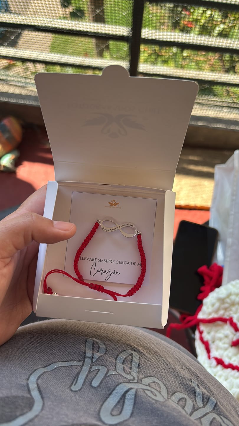 Customer photo review of Pulsera protección infinito plata