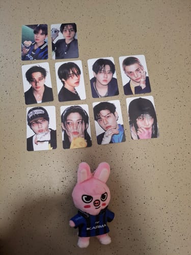 Customer photo review of SKZ KARMA Plush Keyring Set