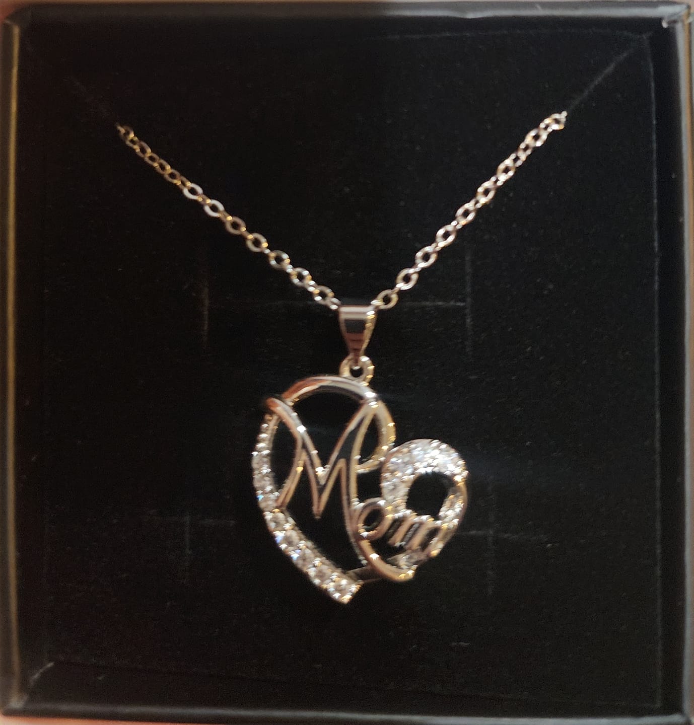 Customer photo review of Persephone 18k White Gold Plated Mom Heart Pendant Necklace with Simulated Diamond Crystals