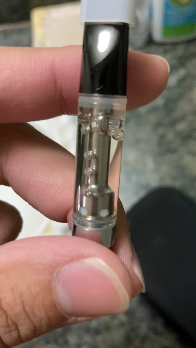 Customer photo review of 1 Gram HHC Full Spectrum Vape Cartridge | Tahoe OG - Indica