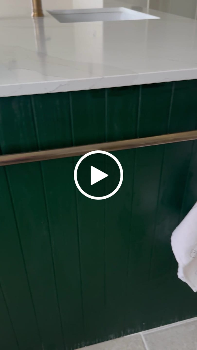 Customer video review of Aged Brass Hanging Rail