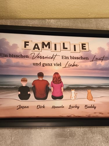 Customer photo review of Personalisierte Leinwand "Familie, verrückt, laut und ganz viel Liebe"