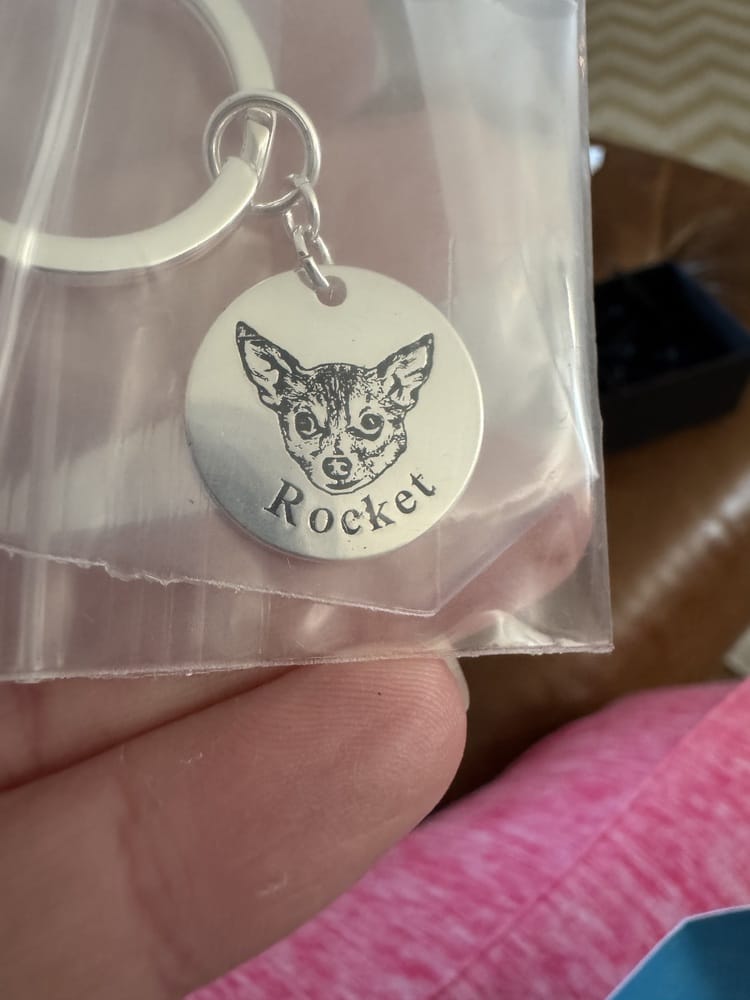 Customer photo review of Custom Pet Face Keychain