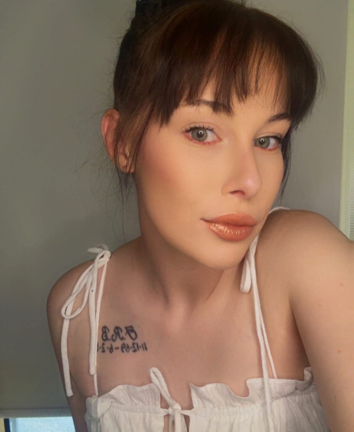 Customer photo review of Radiant Rose Gold Lip Gloss