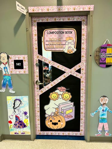 Customer photo review of Spooktacular Readers Halloween Pre-Printed Door Decor Bulletin Board Set