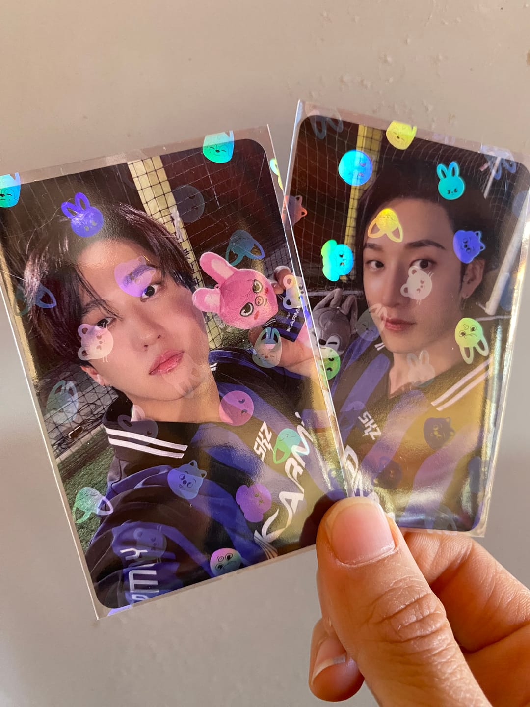 Customer photo review of PREMIUM HOLOGRAPHIC PHOTOCARD SLEEVES - SKZOO VERSION