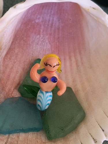 Customer photo review of Dancing Glass Mermaid, Blonde 282