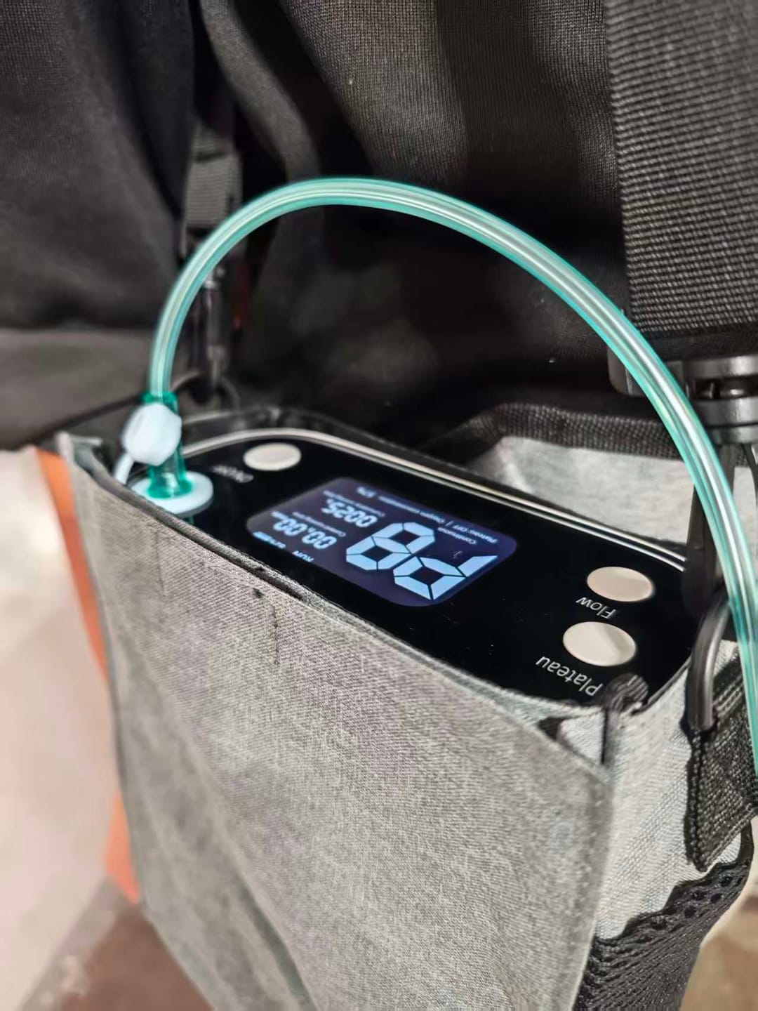 Customer photo review of Portable 1-8 Adjustable Pulse&Continuous Flow 5 Hours Battery Oxygen Concentrator - BE12