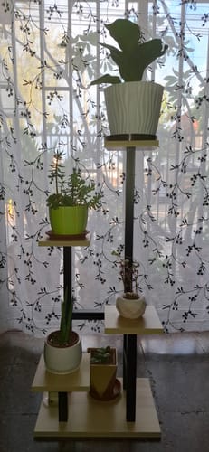 Customer photo review of Estante para Plantas de Madera | Soporte Decorativo Multiuso