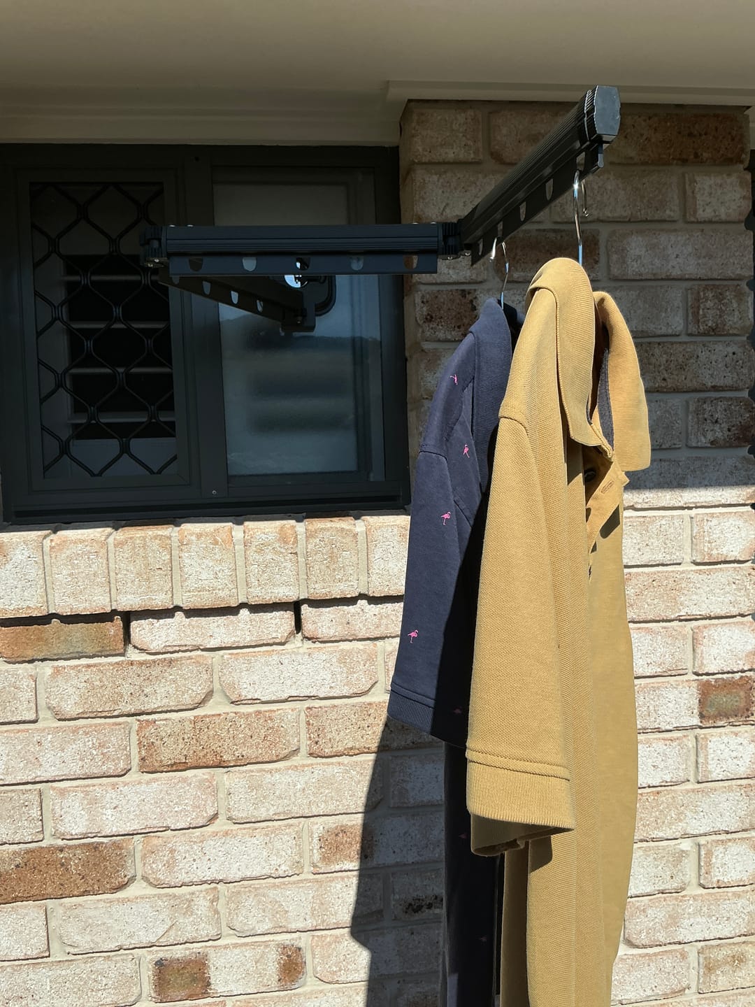 Customer photo review of Flowi™ Suction Clothes Hanger