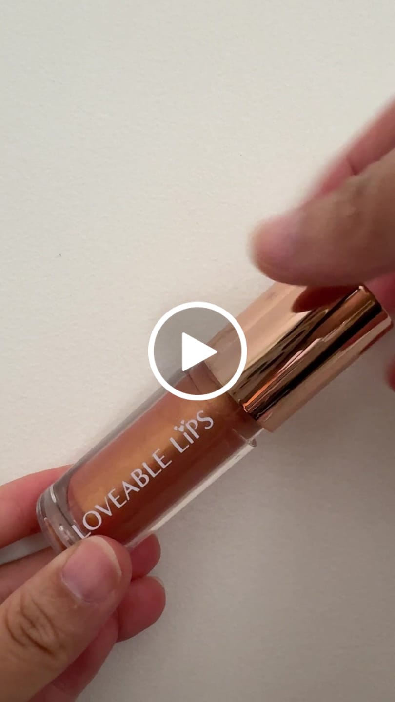 Customer video review of Radiant Rose Gold Lip Gloss