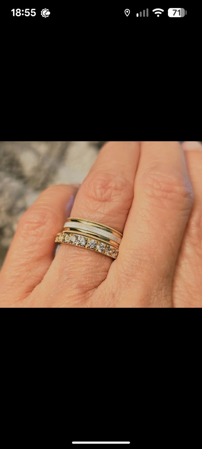 Customer photo review of Gold 2mm Half Glitz Ring