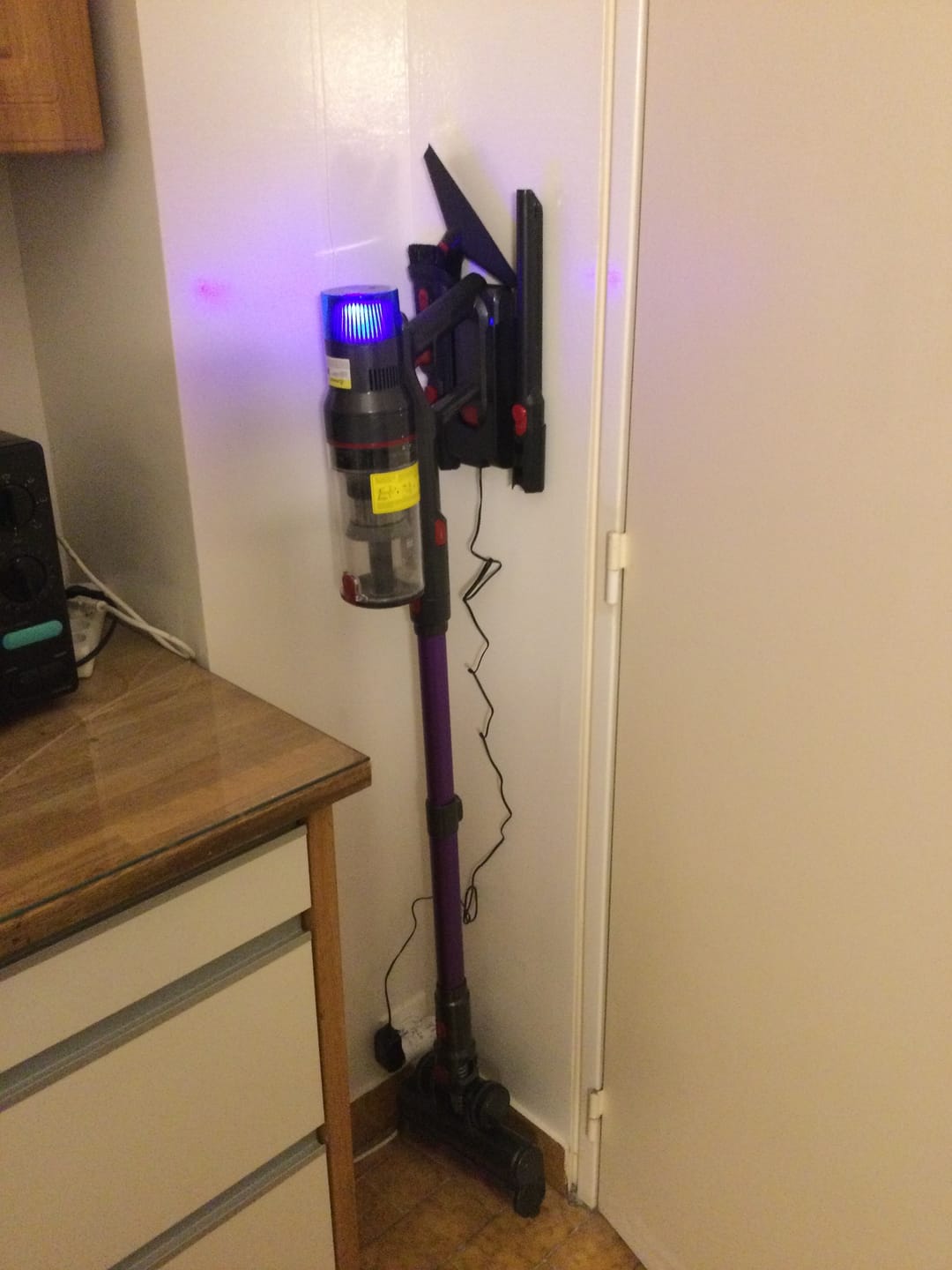 Customer photo review of Aspirateur balai V1 Pro – Moteur ultra-puissant 100 000 tr/min pour une performance exceptionnelle