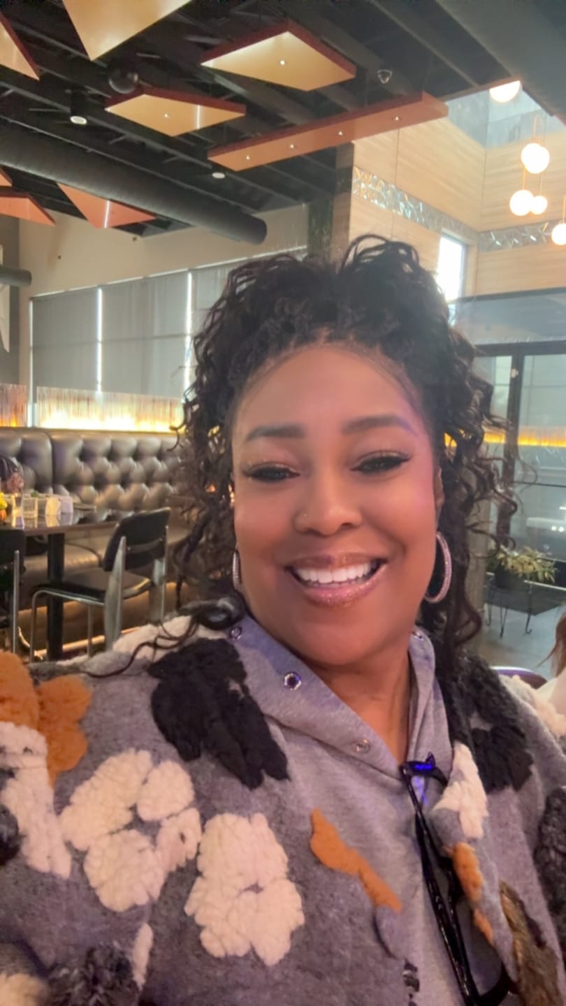 Customer photo review of Essential Choice: 16-36" Human Hair Boho Curls Hand Tied Swiss HD Full Lace Knotless Braided Wig