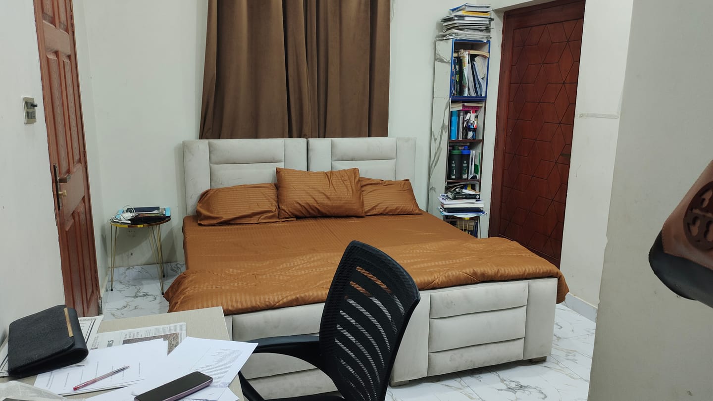 Customer photo review of COPPER stripe Comforter Set- 8 Pcs