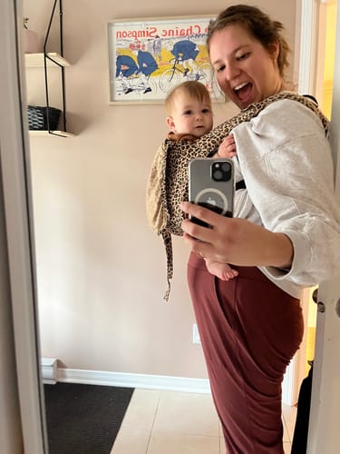 Customer photo review of Leopard Onbuhimo by Happy Baby