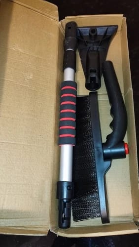 Customer photo review of Teleskop Schneeschaufel & Eiskratzer – 2-in-1 Schneebürste