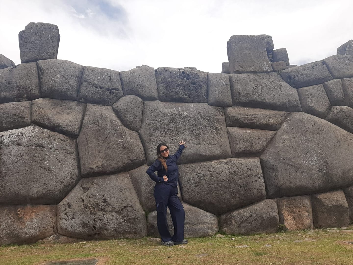 Customer photo review of CASACA CORTAVIENTO OVERTRIP AZUL MARINO