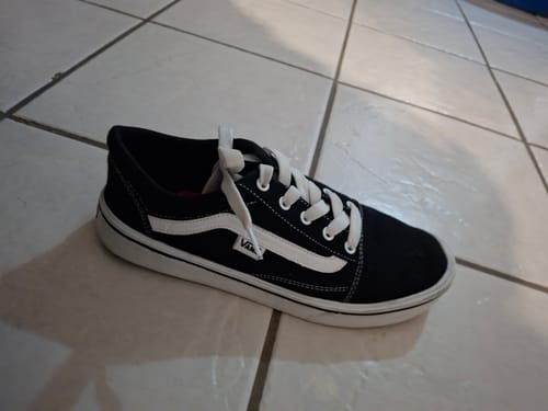 Customer photo review of Tenis 1000 Negro Blanco