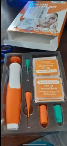 Customer photo review of Nie wieder Hautanhängsel