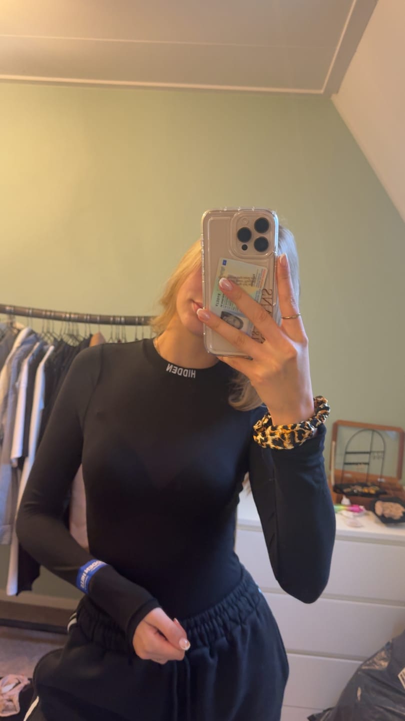 Recenzja zdjęcia klienta dotyczącego produktu BLUE LABEL SHEER BODYSUIT BLACK
