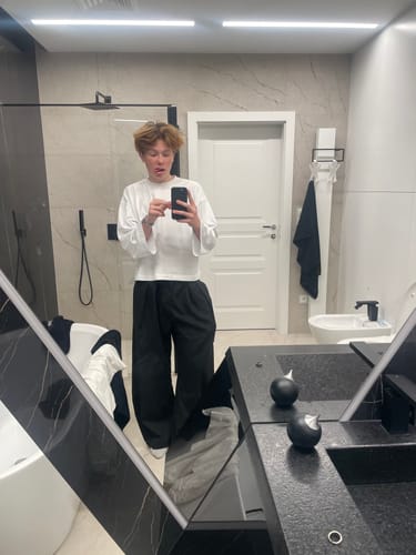 Customer photo review of American Vintage Double Pleat Design Curved Knife Pants