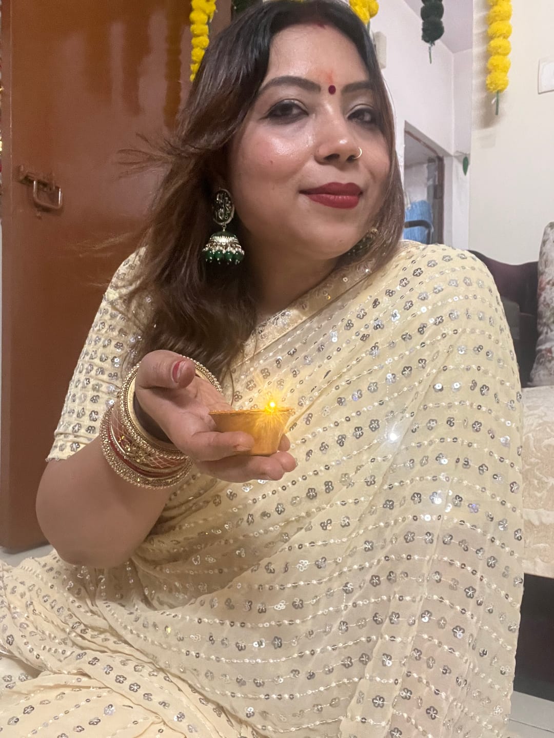 Customer photo review of Stitch & Soul Georgette Silk Saree