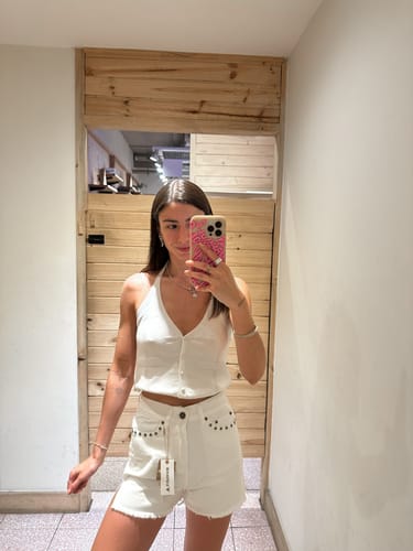 Customer photo review of Short Moon White