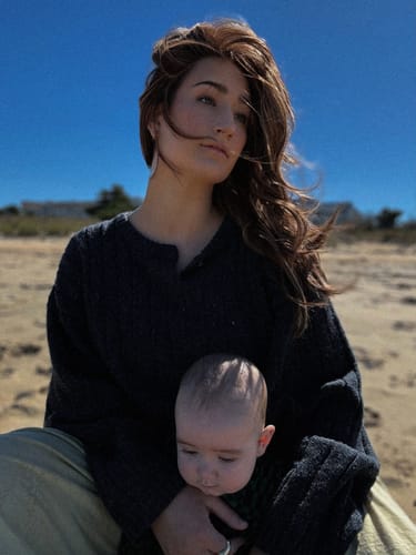 Customer photo review of JBEXTENSION 22 Inches Long Hazelnut Pre-Cut Snowflake Lace Frontlace Glueless Wig TERESA LONG HAZELNUT【PERMATEASE】【BENDY EAR TABS】