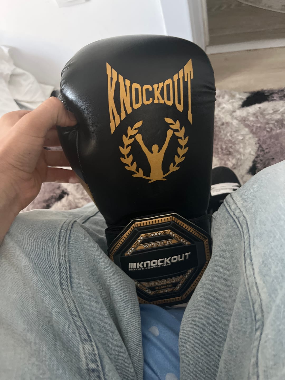 Customer photo review of Manusi Box Knockout World Champion