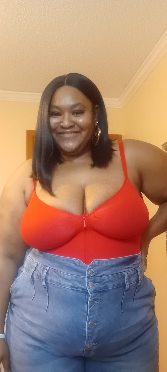 Customer photo review of Sensationnel Dashly Salt & Pepper HD Lace Front Wig - SP LACE UNIT 5