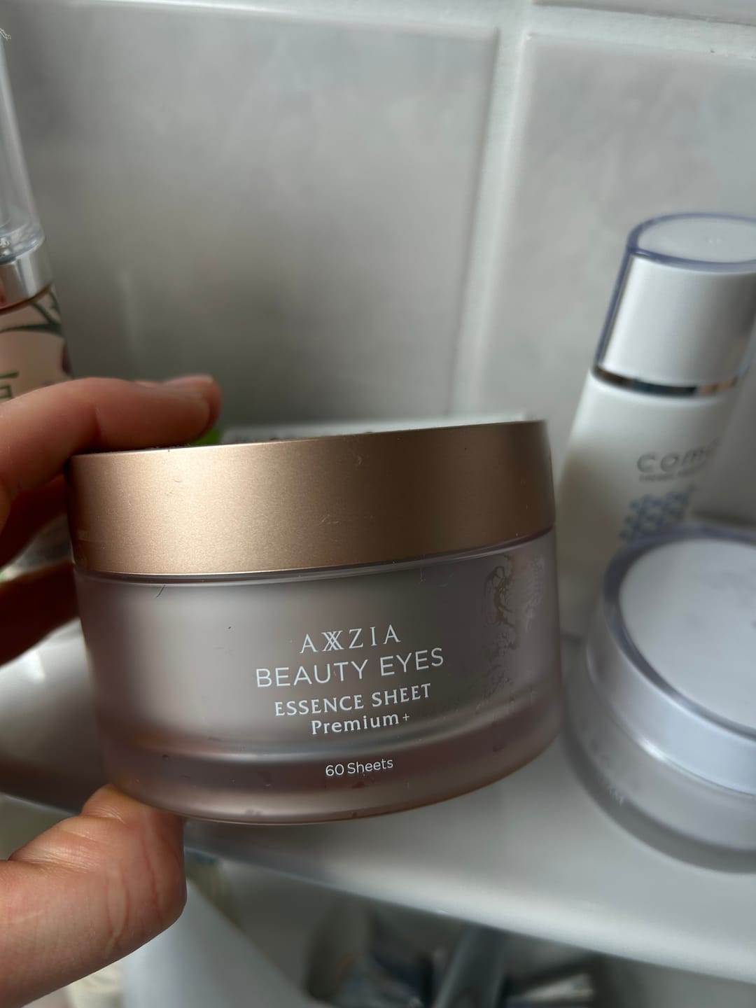 Customer photo review of AXXZIA Eye Masks Essence Sheet Premium +