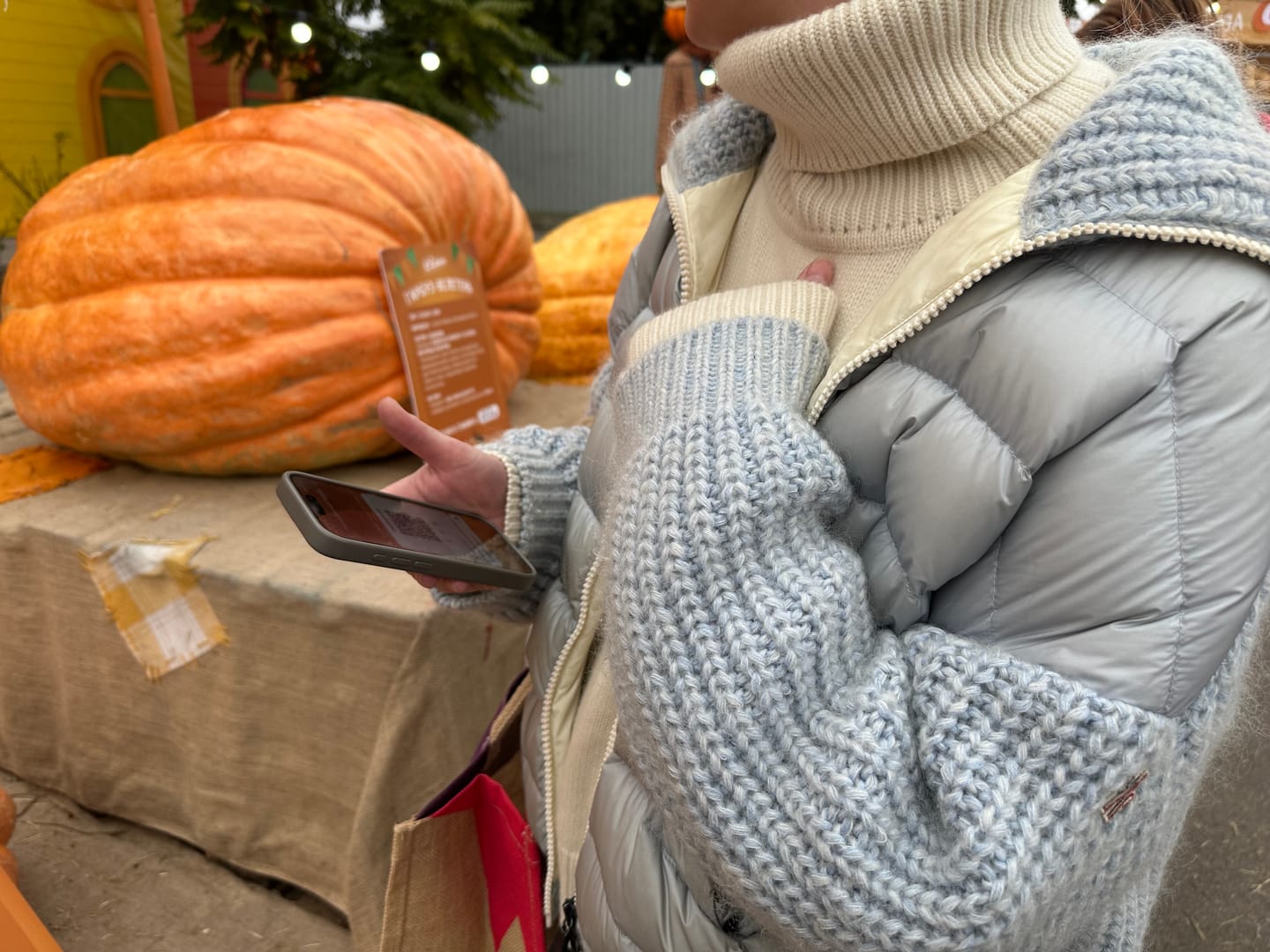 Customer photo review of ZORIANA Turtle-Neck Cashmere Sweater in White