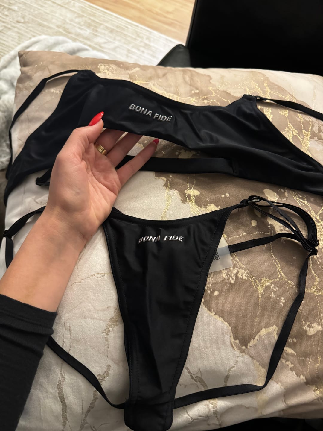 Customer photo review of Bikini Shameless Black