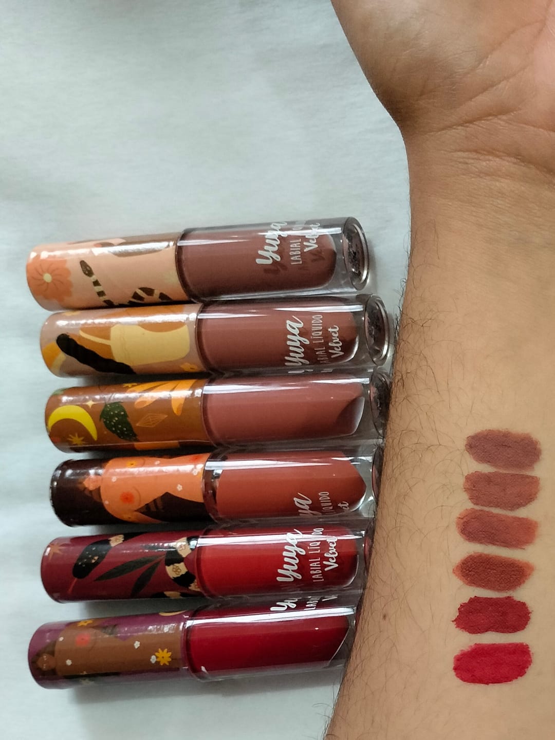 Customer photo review of Labiales Velvet - Edición Limitada