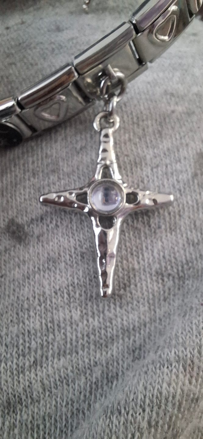 Customer photo review of Charm Estrella Mística