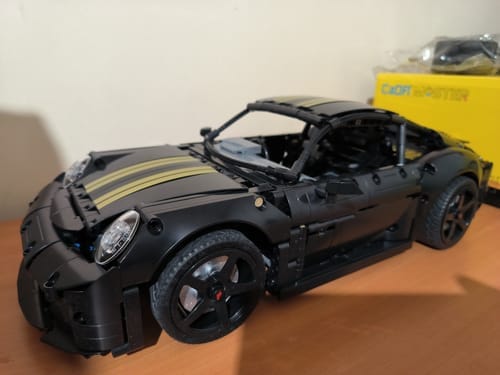 Build by Christopher J.
