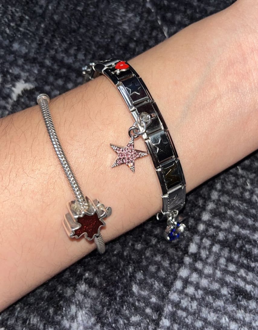 Customer photo review of Charm Estrella Rosa