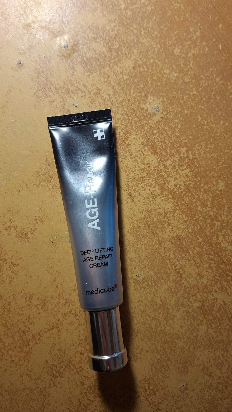 Customer photo review of Krēms sejai Medicube Deep Lifting Age Repair Cream